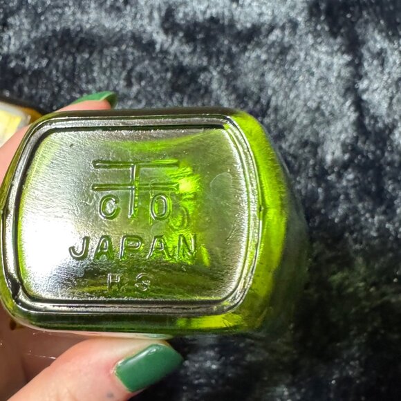 Vintage Japanese Amber & Green Glass Bottles Set Of 2 Decorative Collectibles - Picture 5 of 8